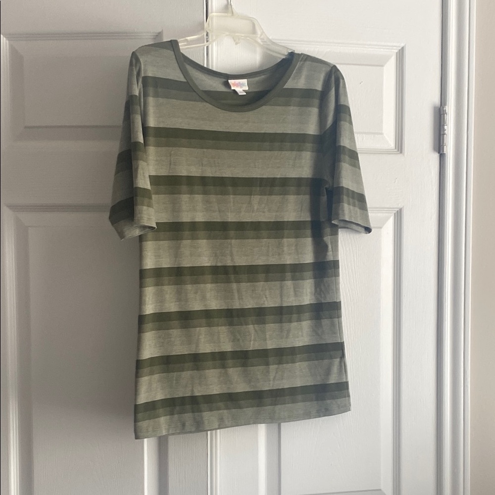 LuLaRoe Gigi. Size Large